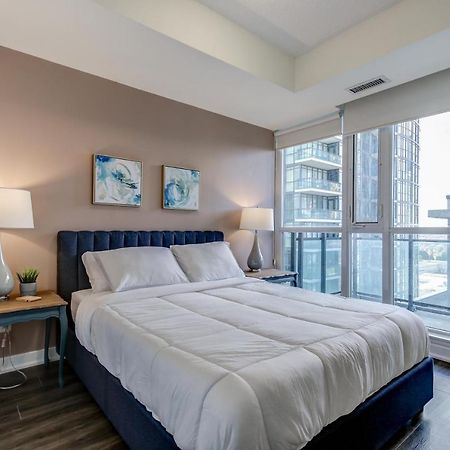 The Benetton Suite - Square One 1 Bedroom + Den + 1 Parking Mississauga Luaran gambar